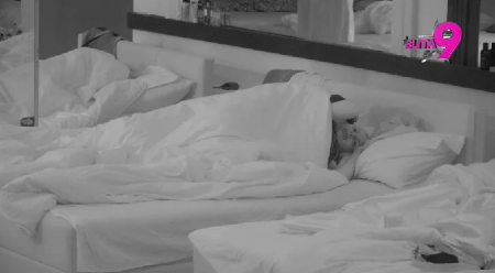 ŽESTOKA AKCIJA PRED PUNOM SOBOM Filip navalio na cimerku, ne mogu da se obuzdaju, uzdasi odzvanjali Elitom!