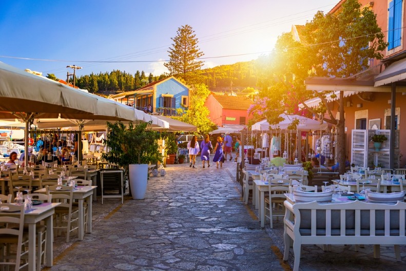 ŠOK! GRCI UVODE 13-časovno DNEVNO RADNO VREME! Očekuje se usvajanje kontroverznog zakona - planirani PROTESTI ŠIROM ZEMLJE!