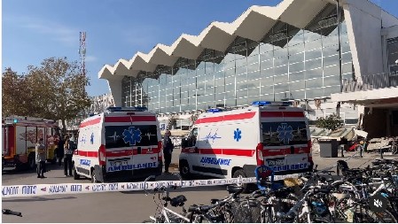 POLICIJA OTKRILA DA SU PUTNICI PRIJAVLJIVALI DA OTPADAJU DELOVI NADSTREŠNICE PRE PADA, ŠEF STANICE NIJE REAGOVAO! Tužilac Josimović ODBIO da otvori istragu!