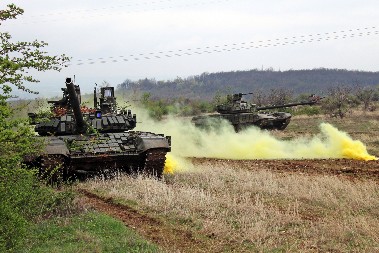 VOJSKA SRBIJE SE AKTIVIRALA KOD PARAĆINA Izvedeni tenkovi u akciju