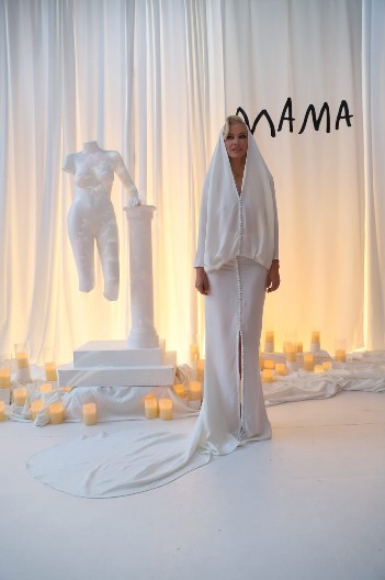 KRISTINA BEKVALAC OPSOVALA NATAŠU, ONA SVE OTKRILA Pevačica progovorila o sestri: "Rekla mi je..." (VIDEO)