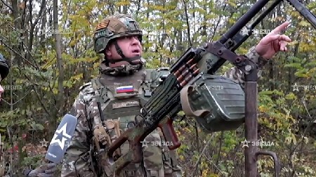 SKINUO GA SA NEBA ZA 20 SEKUNDI Ruski mitraljezac otvorio rafalnu paljbu, ovo je verovatno najopasniji posao na ratištu (VIDEO)