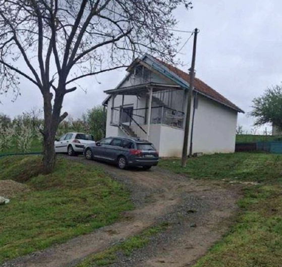 Milan prodaje opremljenu i renoviranu kuću na pola sata od BG - a košta kao trećina stana u prestonici