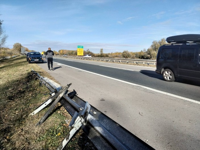 TUGA! BRAĆA BILA ZAJEDNO DO POSLEDNJEG TRENUTKA Jedan poginuo, drugi teško povređen u stravičnoj nesreći kod Novog Sada