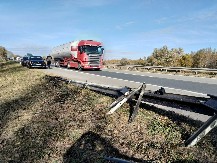 OVAKO IZGLEDA KOMBI U KOJEM JE STRADAO MLADI DŽUDISTA Izlupan sa svih strana, dečije stvari razbacane (FOTO)