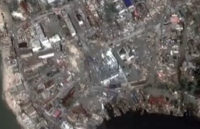 GRADOVI POD VODOM I BLATOM! Uragan paralisao sve: Krovove nosi vetar, reka PROGUTALA čitave kvartove (VIDEO)