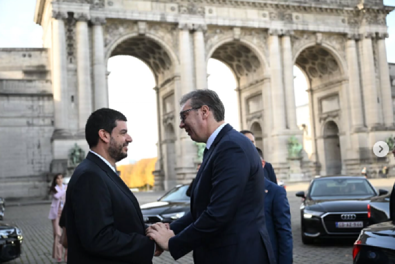 "UVEREN SAM DA ĆE SE NAŠ GLAS ČUTI" Vučić se oglasio iz Brisela, gde učestvuje na Samitu o proširenju EU (FOTO)