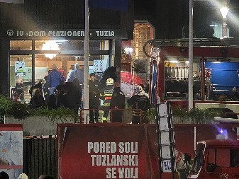 „NIJE BILO ALARMA, NE ZNAM DA LI SU RADILI HIDRANTI" Sin Jove koji je stradao u požaru otkrio nove detalje o domu iz Tuzle