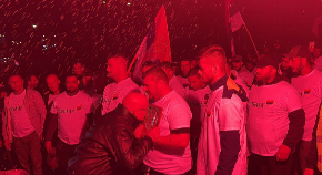 SRBIN DOŠAO SA IKONOM, EVO ŠTA JE VUČEVIĆ PRVO URADIO Svi gledaju u njegov potez (VIDEO)