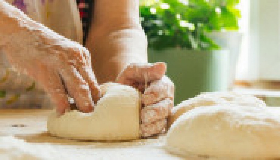 DODAJTE OVAJ SASTOJAK U TESTO Narašće kao ludo, a ne bi vam palo na pamet