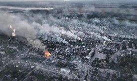 KATASTROFA ZA KIJEV! Ruske snage zatvorile obruč oko Vovčanska – poslednji vojnici očajnički beže kroz vodu!