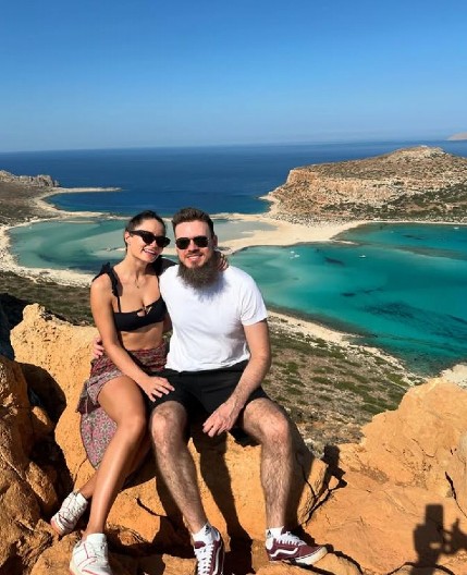 OVO JE TRUDNA SNAJKA SAŠE POPOVIĆA Tijana je završila težak fakultet, a godinama radi u Grandu!