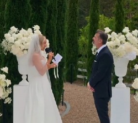 NEVEROVATAN TRENUTAK NA VENČANJU Dok je mlada izgovarala zavet pred oltarom, dogodilo se nešto što će pamtiti dok je živa! (VIDEO)