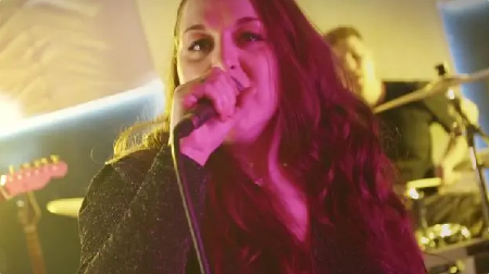 "VATROM U LED" PREDSTAVILI ALBUM "BUĐENJE" Emocija, energija i čisti rok zvuk (VIDEO)