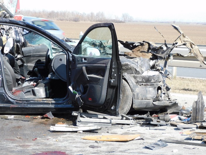 "MOLILA SAM DA MU POMOGNU, ALI BIO JE MRTAV" Denis poginuo na putu za krštenje, ćerka (3) zadobila povredu glave