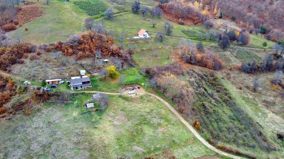 MILENKO POKLANJAO ZEMLJU KAKO BI SELO BAR MALO OŽIVELO Ostao je sam, a sada je odlučio da to promeni (FOTO)