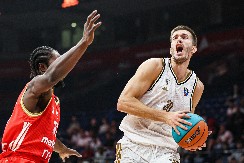 PREKINUT VELIČANSTVEN NIZ CRVENO-BELIH Umorna Zvezda izgubila od Dubaija za kraj nestvarnog učinka od sedam vezanih pobeda u Evroligi