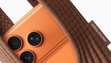 ČARAPICE ZA AJFON? NARAVNO! Obucite svoj telefon, da mu ne bude hladno (FOTO)