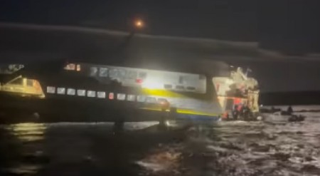 PRVI SNIMAK DRAME NA JADRANU Brod sa 50 ljudi se nasukao kod ostrva, ljudi nagrnuli u akciju spasavanja (VIDEO)