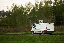 TANJA (35) JE PRONAĐENA MRTVA SA SVOJIM LJUBAVNIKOM U BELOM KOMBIJU Nije pokupila sina od bake, muž se zabrinuo... Kobni kraj tajne afere