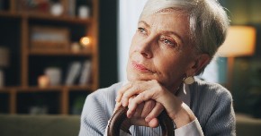 KO SE U STAROSTI KAJE ZBOG FINANSIJSKIH ODLUKA „Mama (91) ne zna šta će s novcem i žali što ga nije spiskala dok je mogla“