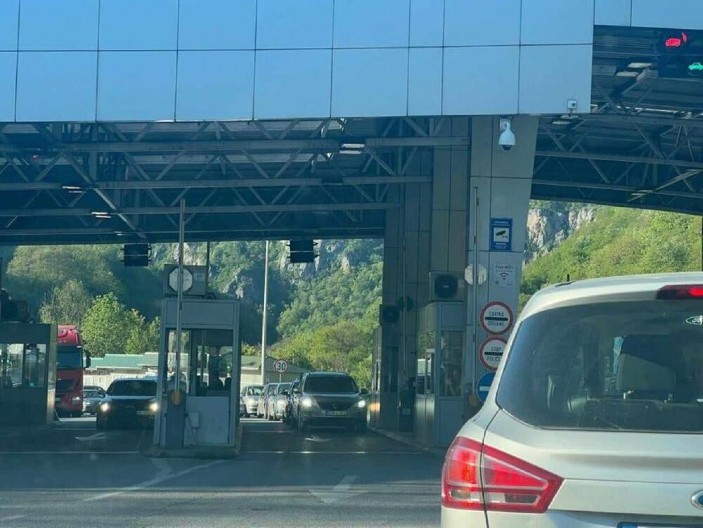 NOVE CENE VINJETA ZA SVE KOJI PUTUJU OVDE: Srbi masovno odlaze tamo tokom praznika, a evo koliko sad morate da spremite para za ovo