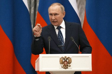 PUTIN SAOPŠTIO VELIKU ODLUKU O NOVOM SMRTONOSNOM ORUŽJU Neprijatelji Rusije drhte od straha, poznato šta se sprema!