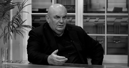 OVO SU SINOVI DRAGANA MARKOVIĆA PALME Cela porodica je živela pod istim krovom, podarili su mu petoro unučadi