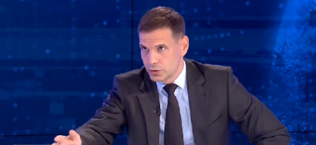 MILOŠ JOVANOVIĆ KAŽE DA JE SRBIJA POD OKUPACIJOM VUČIĆA: A Vučić na izborima dobio deset puta više glasova nego on! (FOTO)