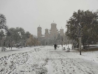 SRBIJA NA UDARU ARKTIČKOG VAZDUHA, STIŽE SA SEVERNOG POLA! Sneg će okovati zemlju, zna se tačno i kada!