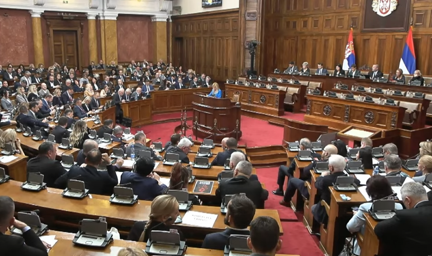 SKANDAL! Oduzeta dva biber spreja od dve žene, zaposlene u Skupštini