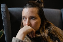 EVO KAKO JE BOJANA OTKRILA DA JE MUŽ VARA  "Žene, obratite pažnju, ova sitnica ih odaje"