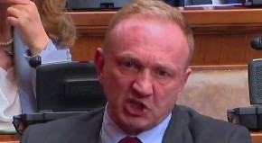 ĐILAS DIVLJA U SKUPŠTINI, A PRE JE TUKAO TRUDNU ŽENU Pretio joj: ODRUBIĆU TI GLAVU! Maltretirao joj porodicu, policiji ispričala sav teror koji je preživela