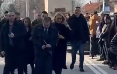 DAČIĆ SKRHAN OD BOLA DOŠAO NA SAHRANU DRAGANA MARKOVIĆA Plakao je kad je pričao o njegovoj smrti (VIDEO)