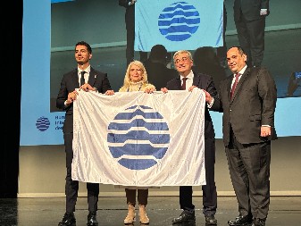 SRBIJI URUČENA EXPO ZASTAVA U PARIZU "Radujemo se da celom svetu pokažemo koliko je igra važna za našu zemlju" (FOTO)