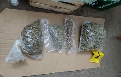 SAKRIO DROGU ISPOD SEDIŠTA  Policija ga zastavila u rutinskoj kontroli