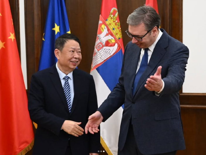 VUČIĆ SE SASTAO SA PREDSTAVNICIMA KOMPANIJE ZIĐIN Predsednik otkrio o kojim su sve važnim temama pričali