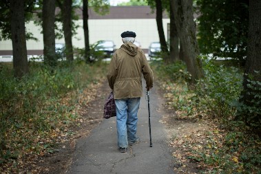 DA LI SU STARIJI ZAISTA SPORIJI „Ma dajte, pa mi sa 75 radimo više nego naša deca!“, odgovaraju penzioneri