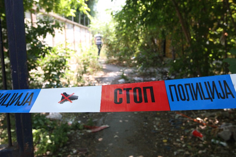 GODINU DANA TRAŽIO SVOJU NESTALU BAKU I PLAKAO, PA UHAPŠEN ZBOG NJENOG UBISTVA Usmrtio Fadilu, zatrpao je, pa molio za pomoć!