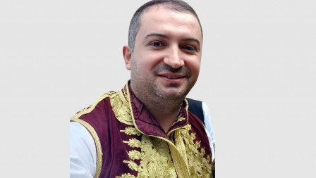 OVO JE DUŠAN KOG JE JUTROS U LEPOSAVIĆU UHAPSILA KURTIJEVA POLICIJA Upali su mu u kuću sa oklopnim vozilima