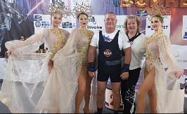 PAPRIKAR NA KROVU SVETA Srbin najjači na planeti i otadžbini doneo zlato i oborio svetski rekord