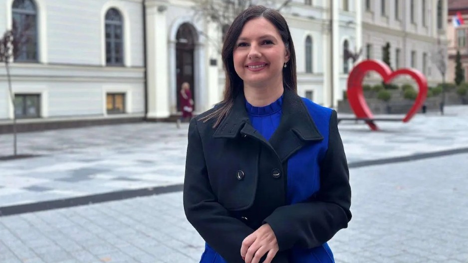 MARJANA JE OSOBA SA INVALIDITETOM, ALI OBAVLJA VEOMA VAŽNU JAVNU FUNKCIJU Mlada Čačanka pokazuje da ne postoje barijere, a evo čime se bavi