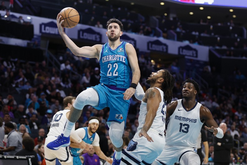 AU, KAKVA RAMPA Vasa Micić "restartovan" (VIDEO)