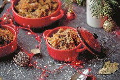 POSNI PODVARAK SA SUVIM ŠLJIVAMA Ručak koji osvaja od prvog zalogaja, po receptu bez mane