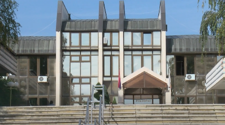 "NISMO IM DALI PODRŠKU I NISMO IM DALI KLJUČEVE" Univerzitet u Kragujevcu se oglasio o blokadi