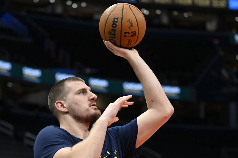 IZ DRUGOG UGLA Šta se desilo posle ONE trojke? Jokić jednim potezom ostavio u čudu celu Ameriku (VIDEO)