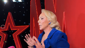 FOTOGRAF SE OGLASIO O BRENINOJ NEZGODI Optužili ga da je pao na pevačicu i slomio joj nogu, on objasnio šta se desilo!