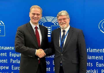 MARINIKA I ĐILAS POSLALI BORKA KOD PICULE Nova epizoda kukanja na Vučića i traženja da se disciplinuje Srbija