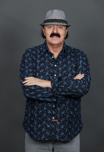 ČAST JE IMATI HARISA, TRAŽIM TAKVOG CELOG ŽIVOTA! Pevačica otvoreno o Džinoviću, spomenula i brak!