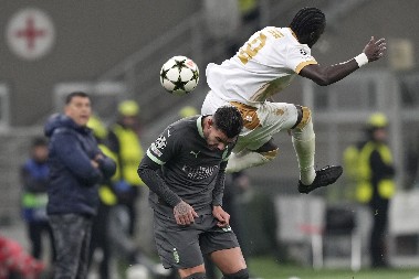 OSTAO U ŠOKU Hit reakcija komentatora iz Hrvatske nakon što je Zvezda pokradena u Milanu